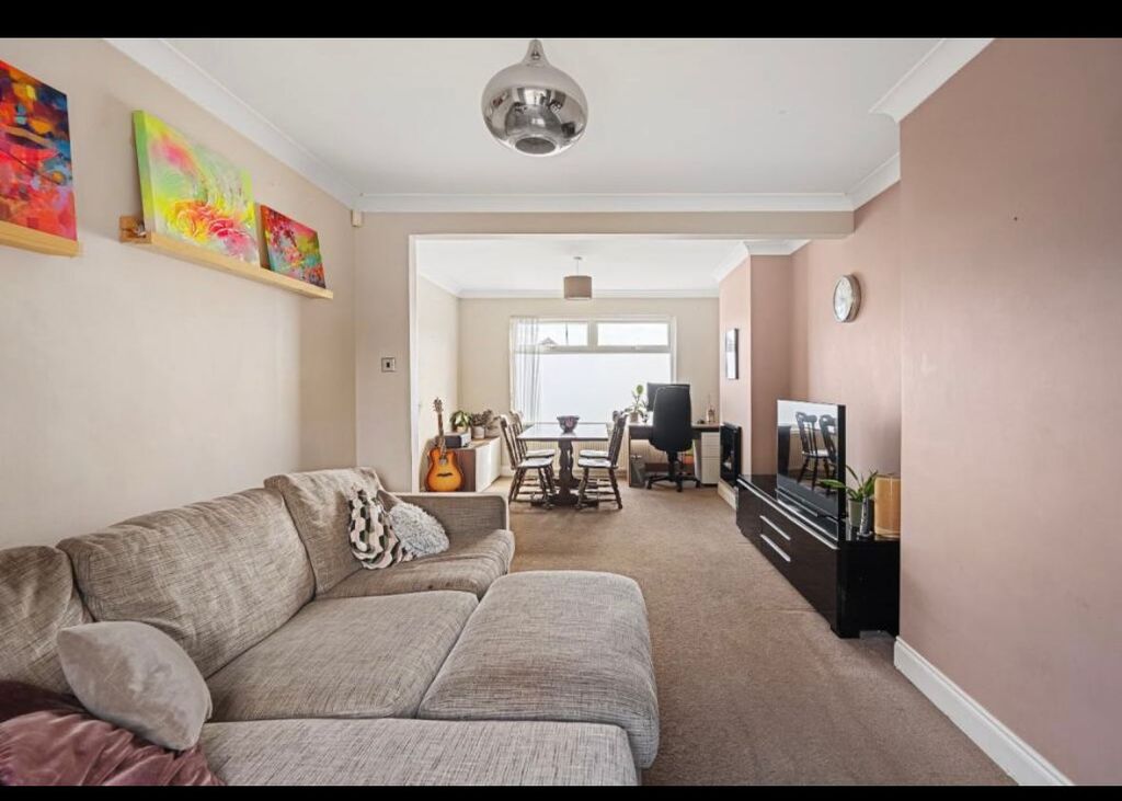 Property photo 3 of 22