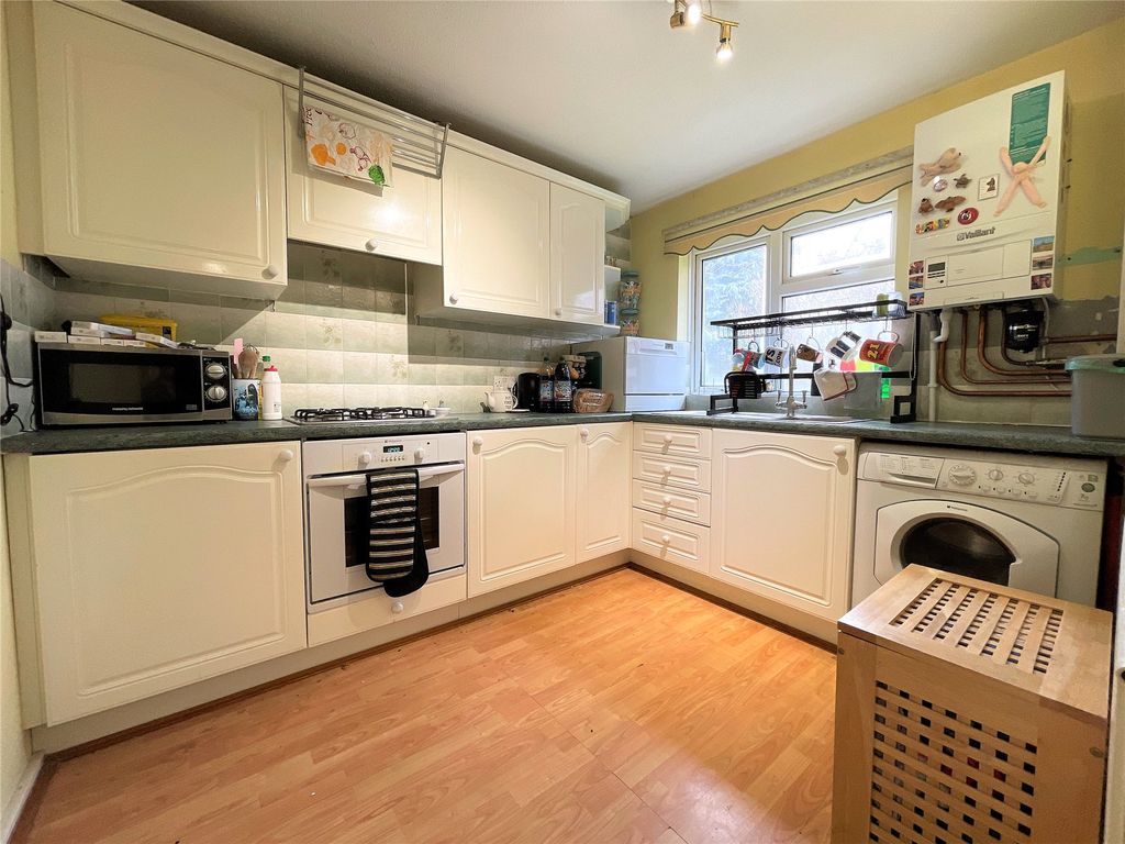Property photo 3 of 6 Picture No. 06