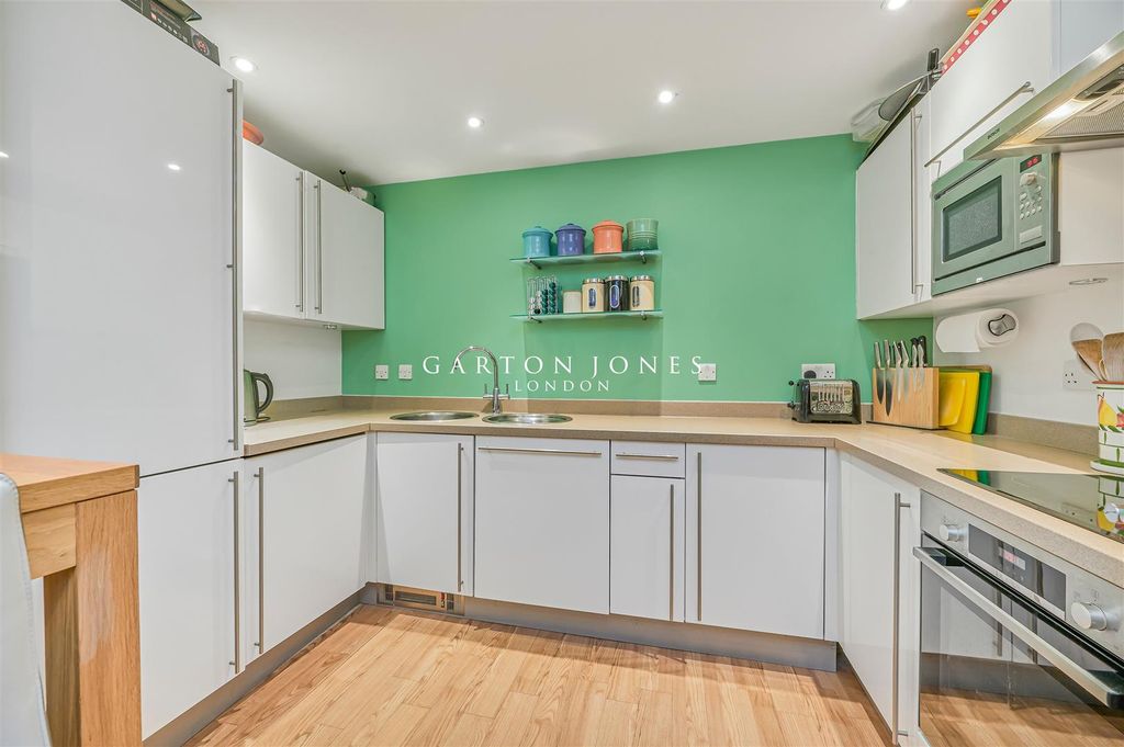 Property photo 2 of 23 Kitchen.Jpg