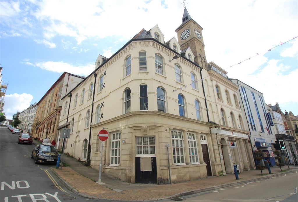 Property photo 1 of 5 Outside.Jpg