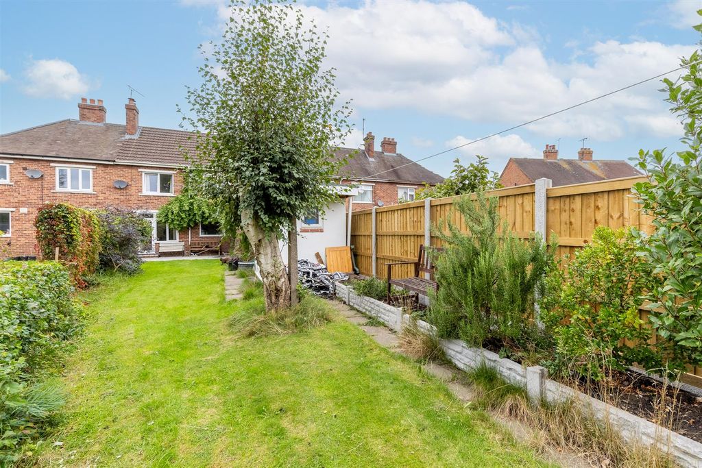 Property photo 3 of 19 35Weaverroad-20.Jpg