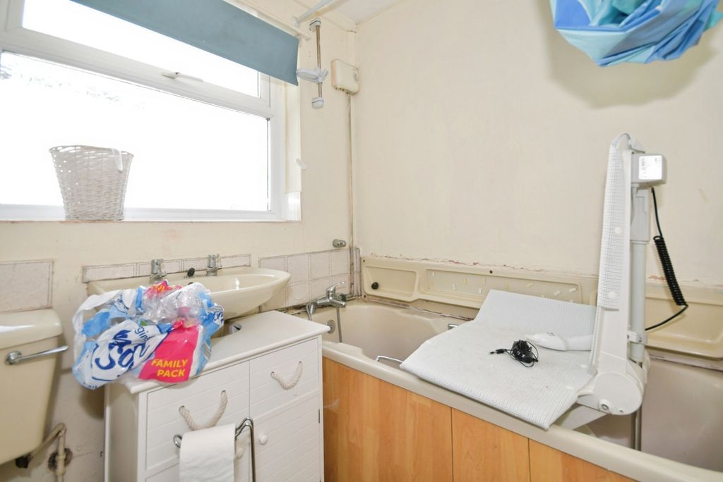 Property photo 3 of 9 Pbox-Img.Jpg