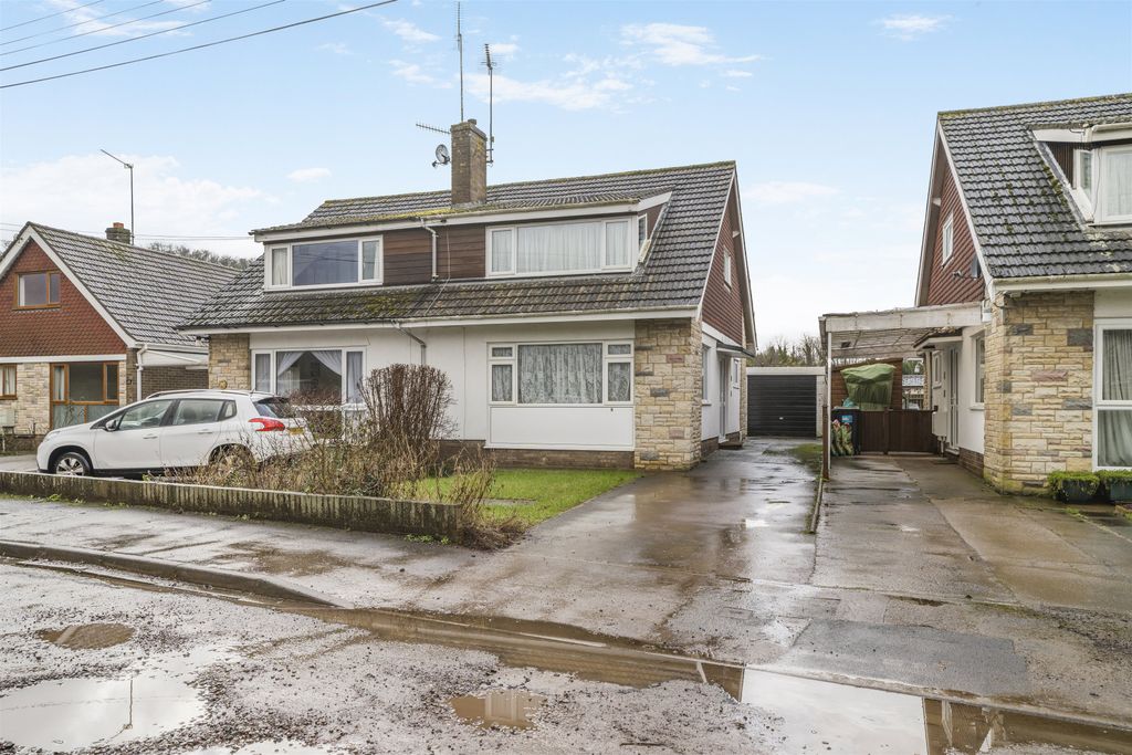 Property photo 1 of 20