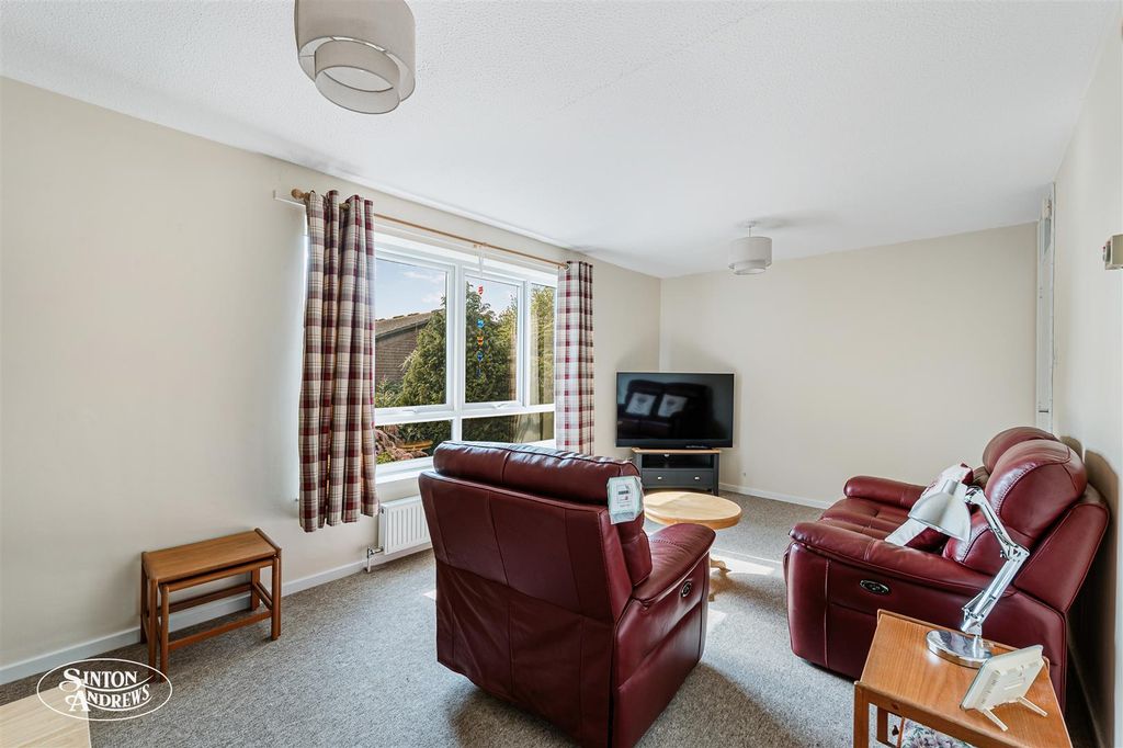 Property photo 3 of 8 Flat 6 Mayo Court-4.Jpg