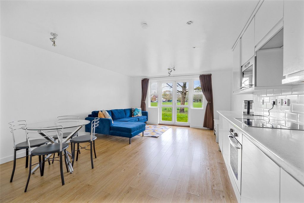 Property photo 3 of 11 Picture No. 06