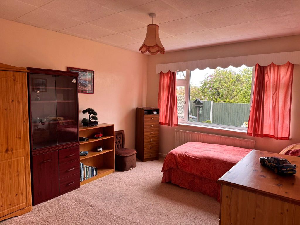Property photo 3 of 8 Picture No. 27