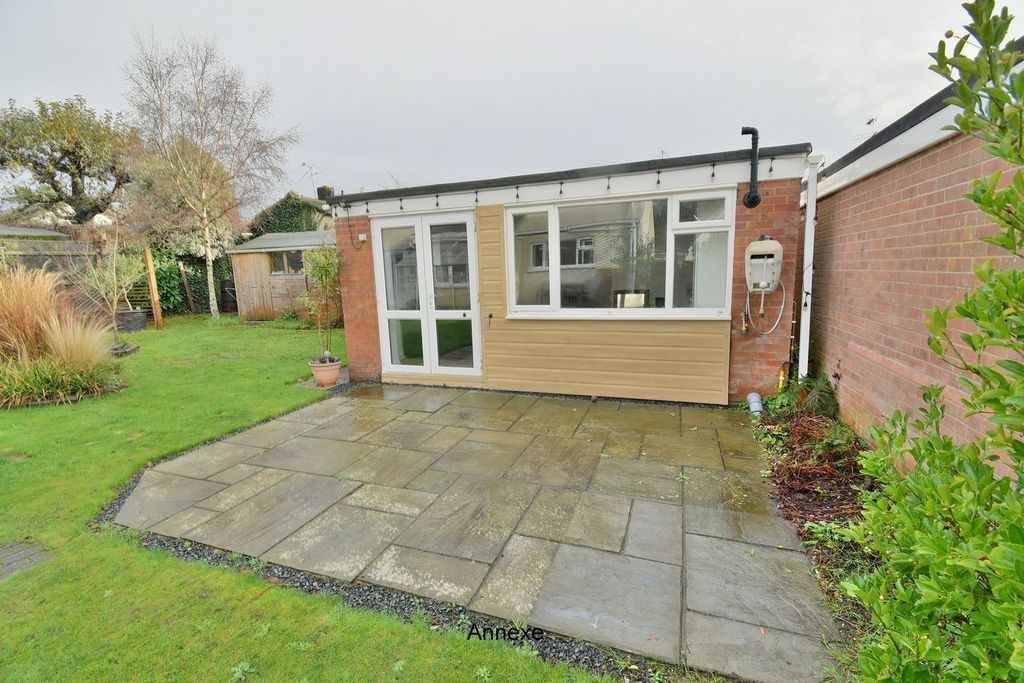 Property photo 2 of 26