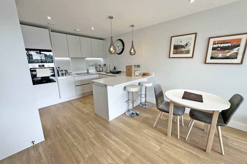 Property photo 3 of 10 E0600F2B-8A78-421A-84E2-4F8A42c47A9c