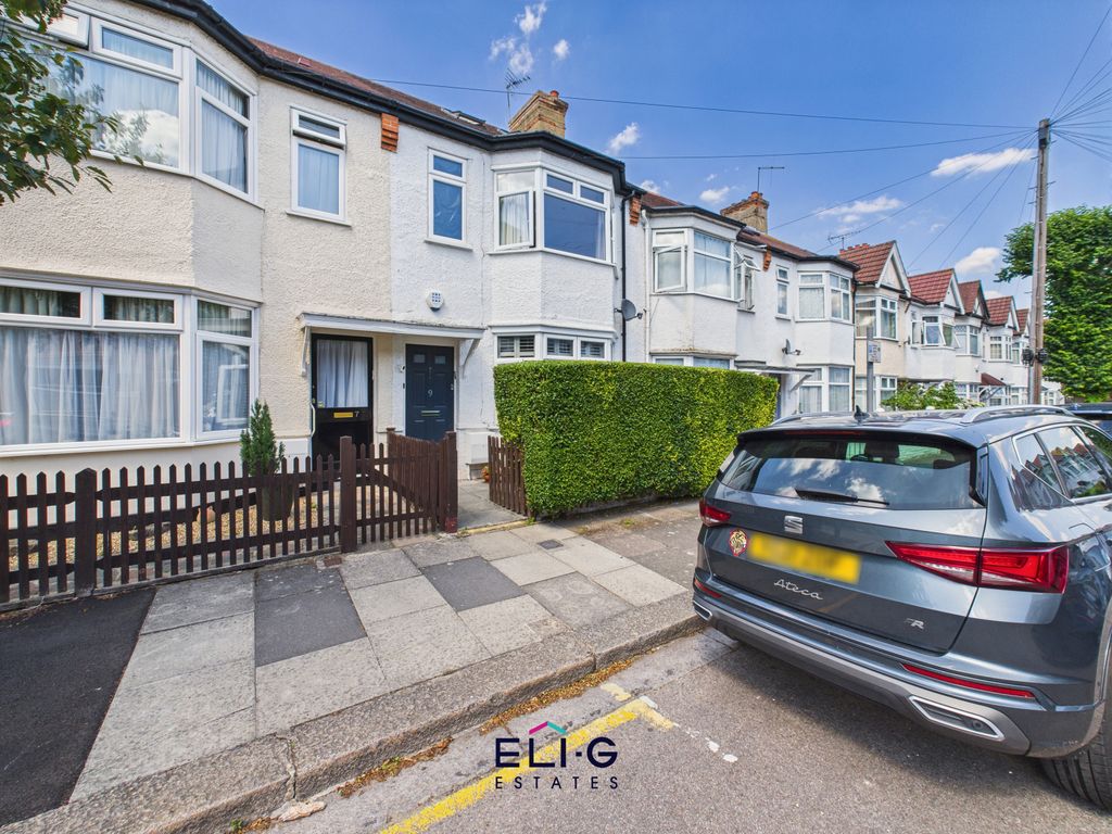 Property photo 1 of 15 Four Bed Mid Terrace Move In Ready Family Home