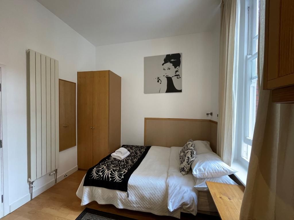 Property photo 2 of 5 Gallery