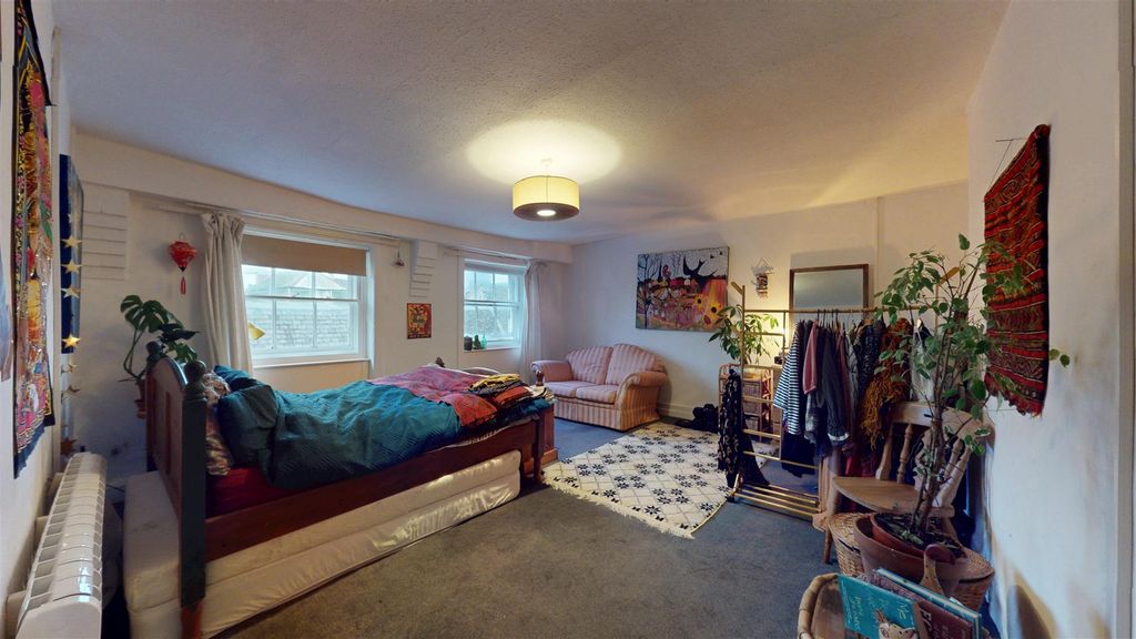 Additional image 4 of 3 bed flat to rentSt. Marys Street, Stamford PE9