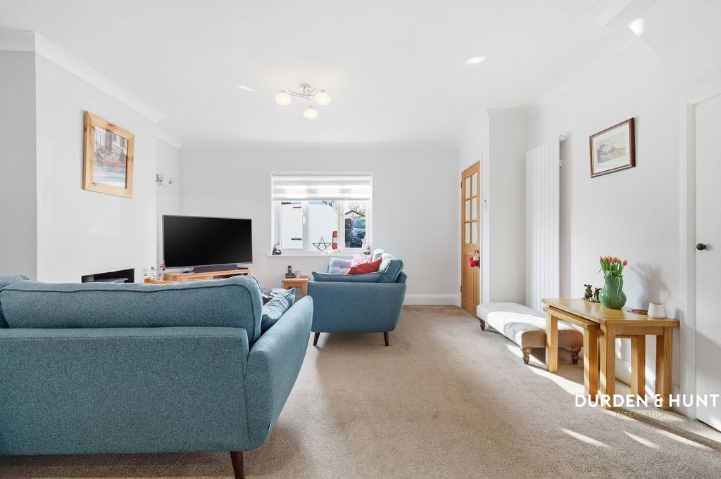 Property photo 2 of 22