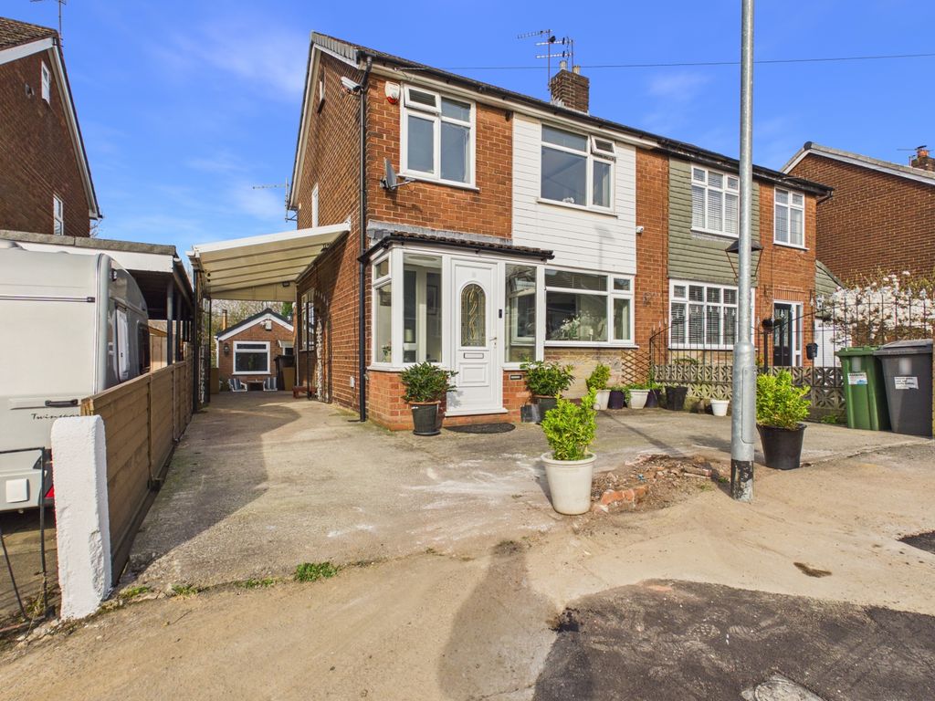 Property photo 2 of 32 Cam03729G0-Pr0277-Still015