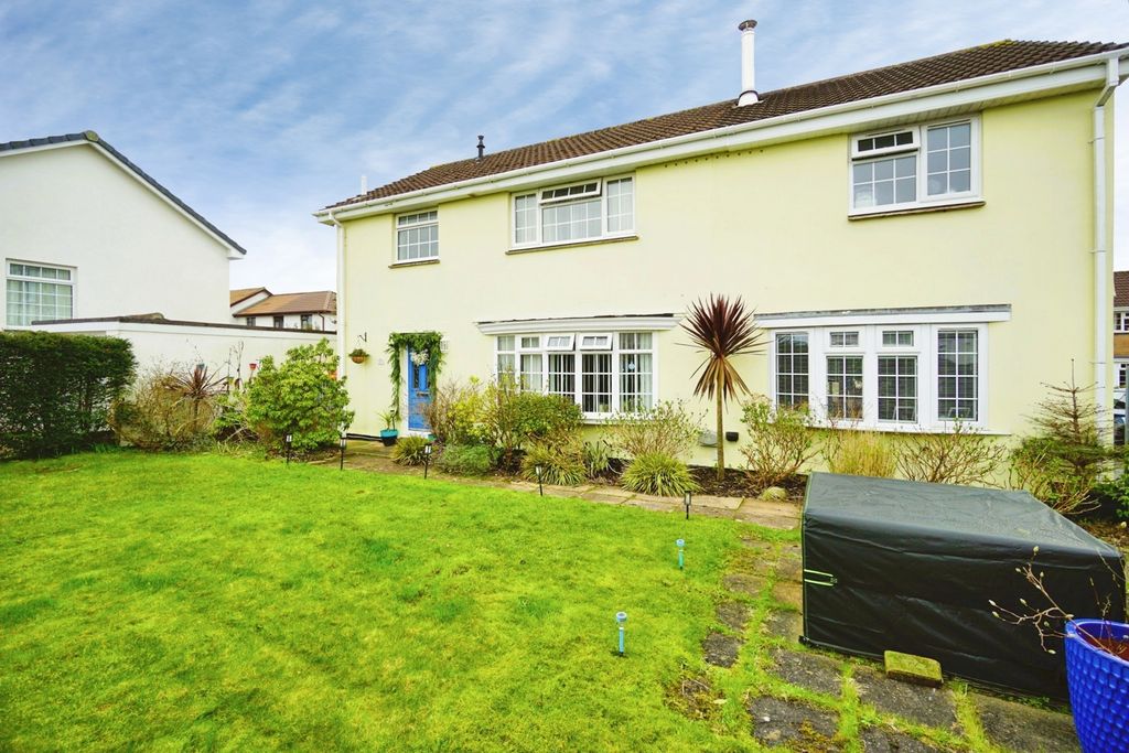 Property photo 2 of 25 Pbox-Img.Jpg