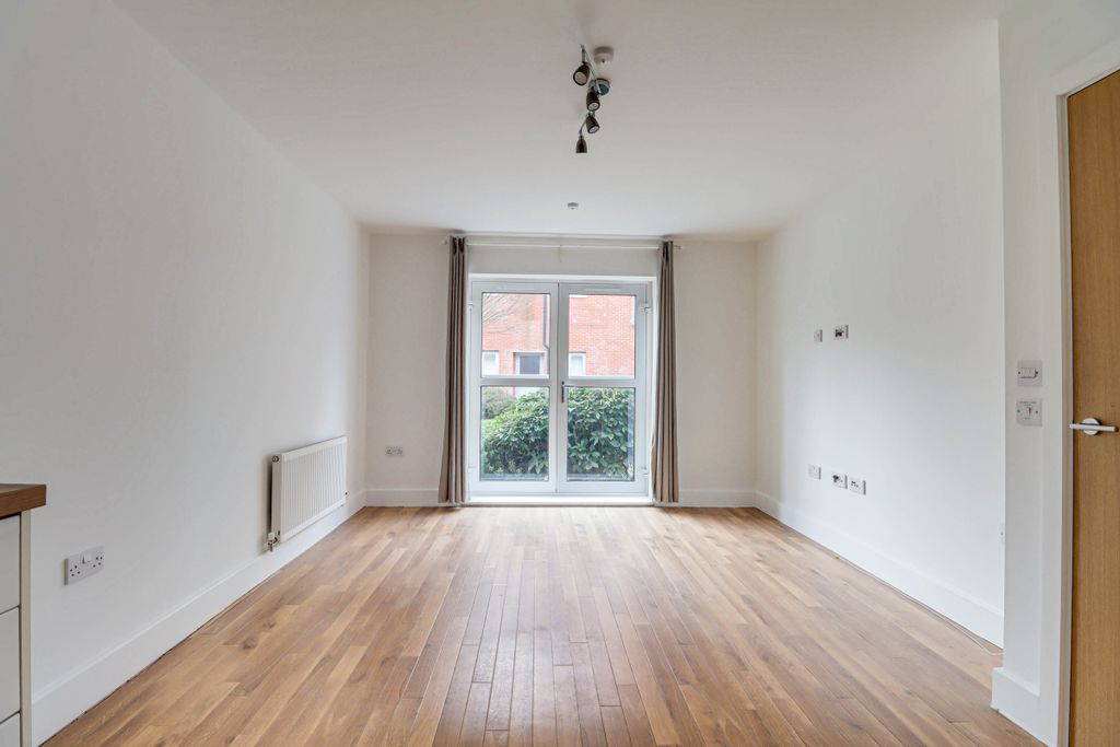 Property photo 3 of 11 5