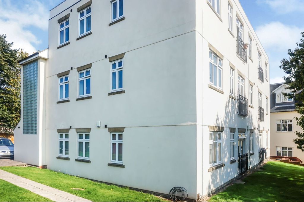 Property photo 3 of 20 Front View