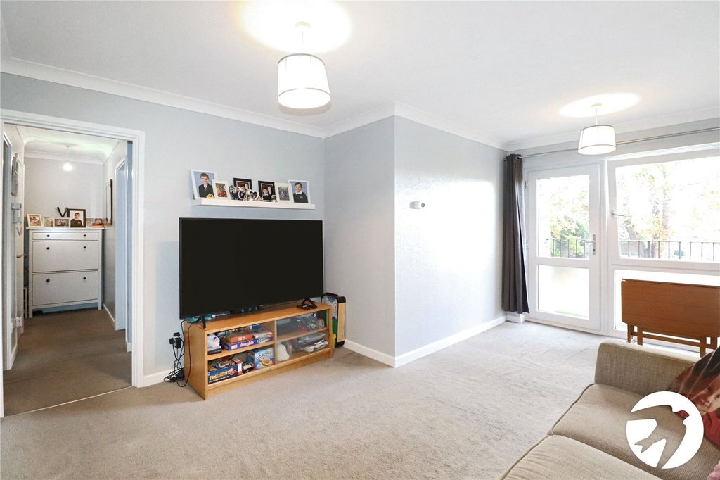 Property photo 2 of 13 Picture No. 12