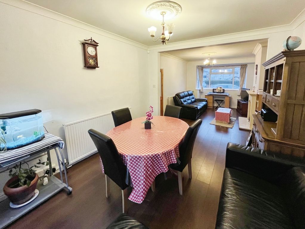 Property photo 3 of 15 Lounge/Diner