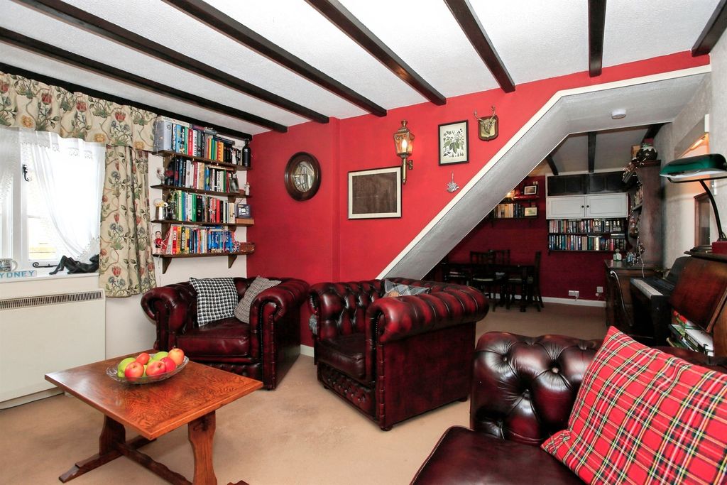 Property photo 3 of 14