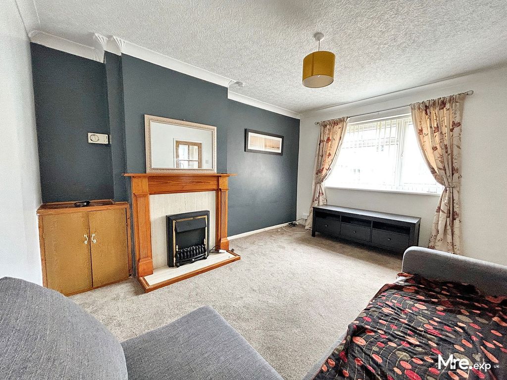 Property photo 3 of 25
