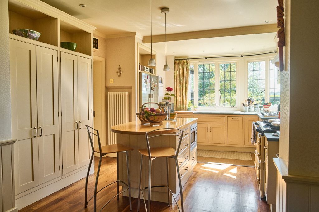 Additional image 4 of 5 bed detached house for saleWesterham Road, Oxted, Surrey RH8