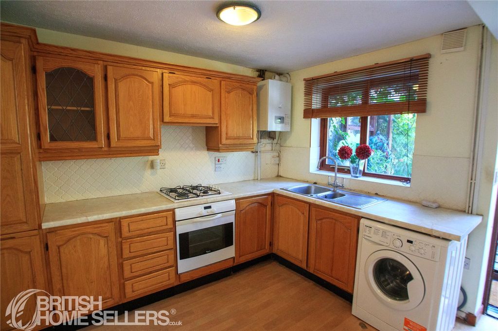 Property photo 3 of 11 Picture No. 10