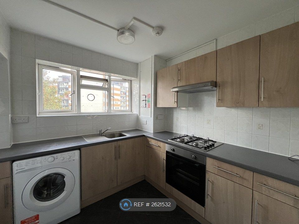 Property photo 3 of 7 Kitchen