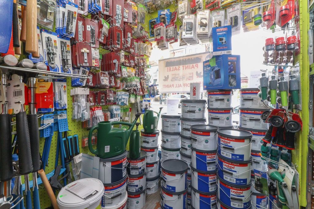 Property photo 3 of 8 Picture 3