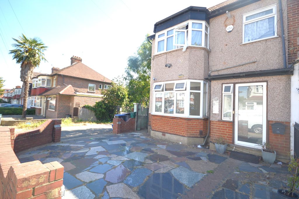 Property photo 1 of 23