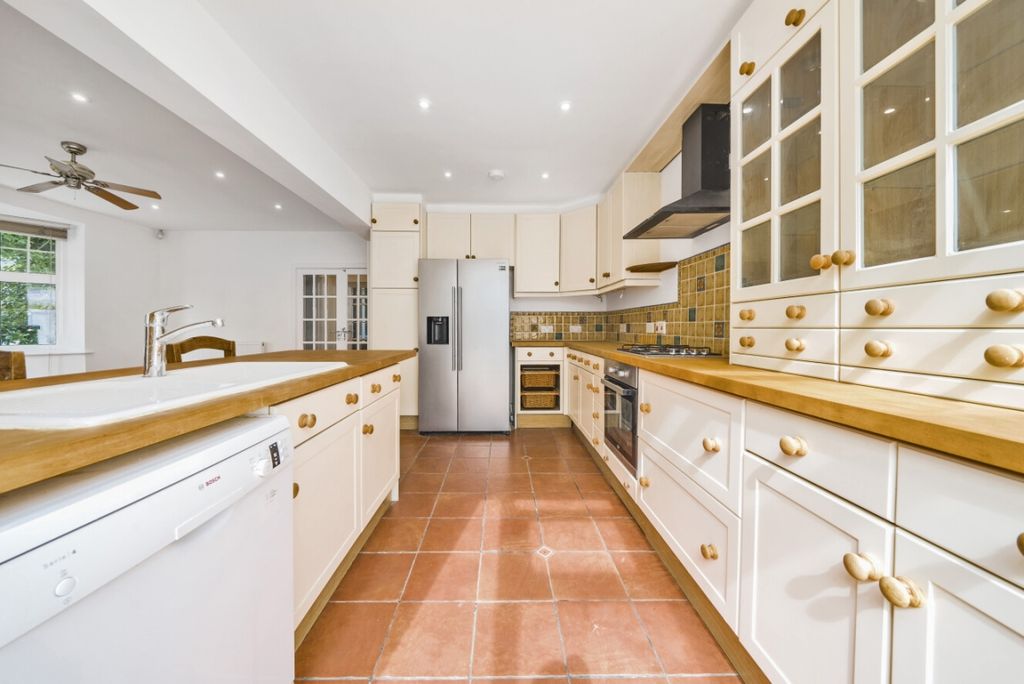 Property photo 2 of 13 1134063 (6)