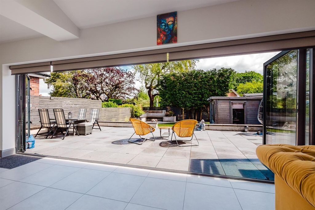 Property photo 1 of 27 3