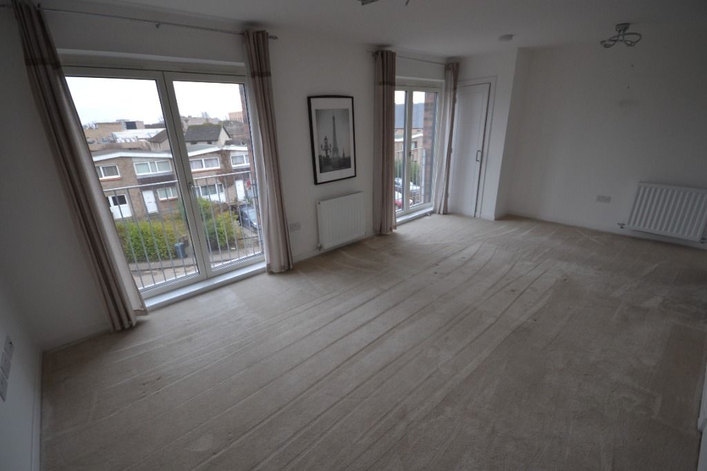 Property photo 2 of 8 Photo 2