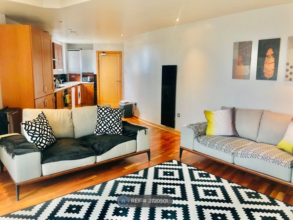 Property photo 2 of 26