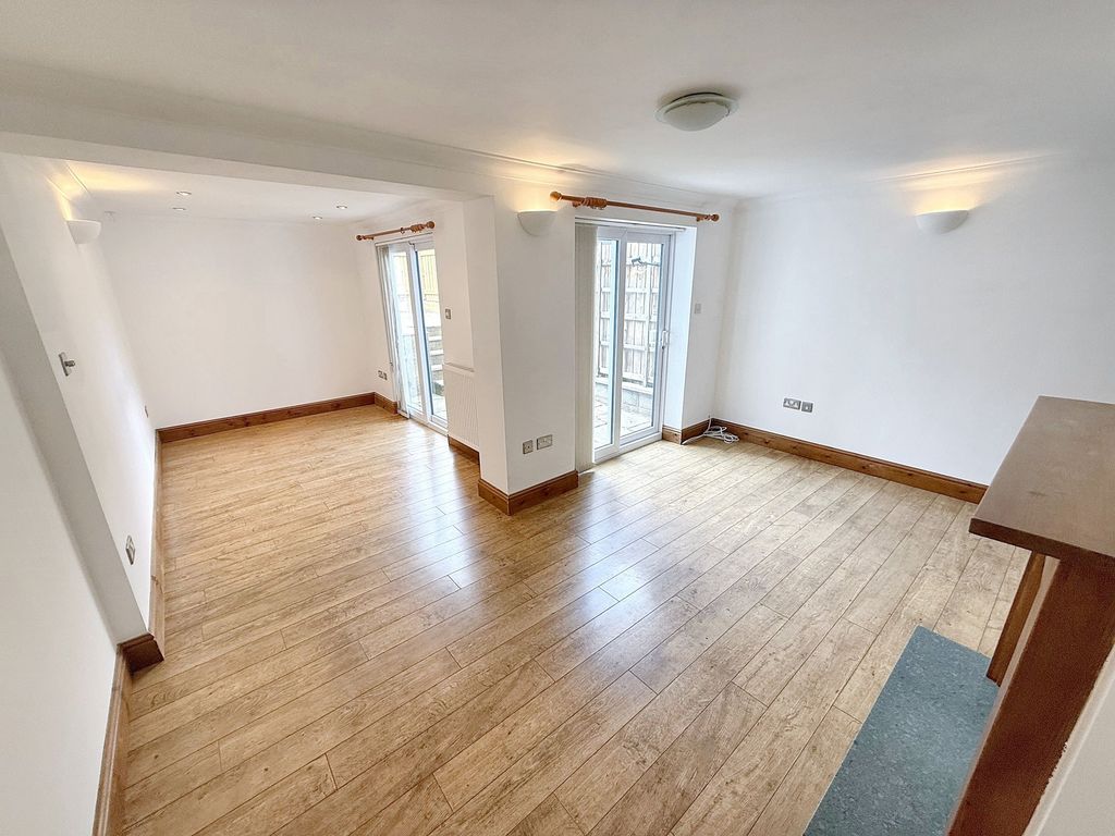 Property photo 2 of 17 Living Room/Dining Room