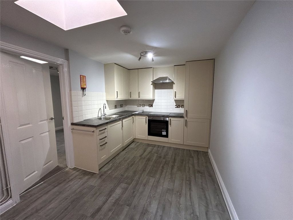Property photo 2 of 11 Picture No. 09