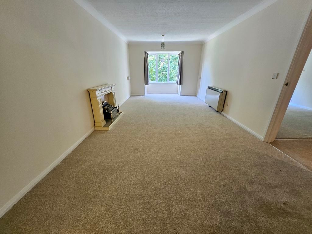 Property photo 2 of 12 Photo 1