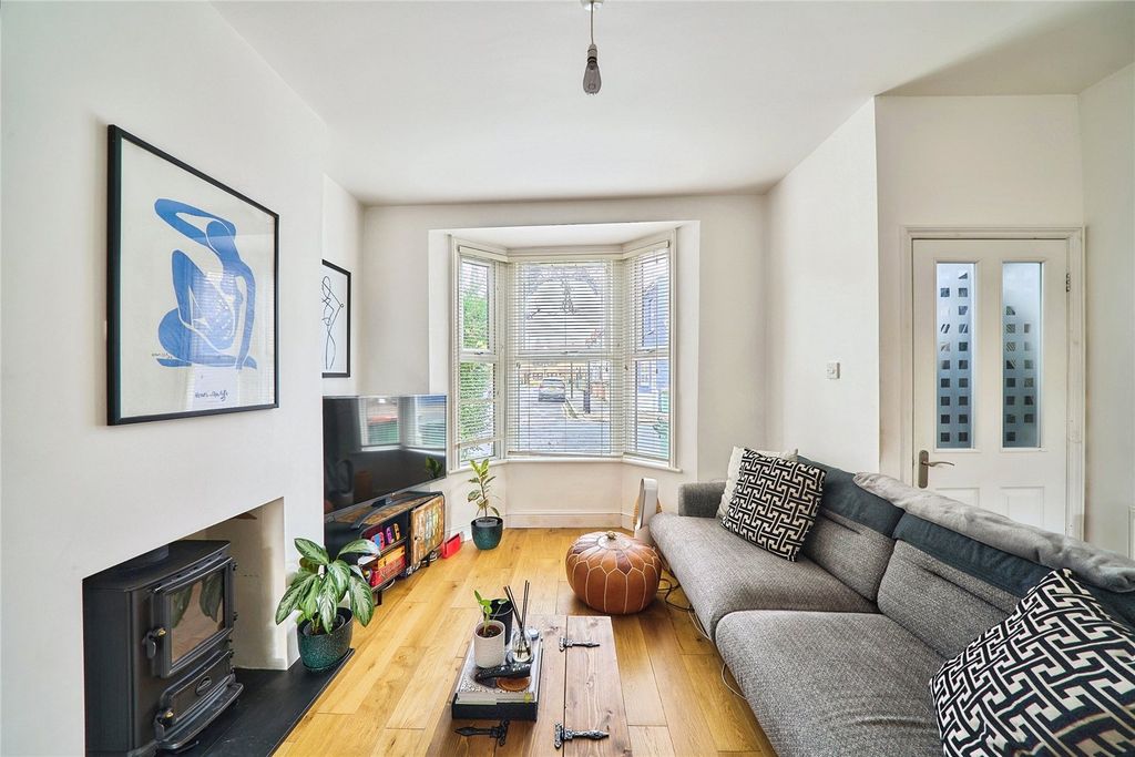 Property photo 3 of 21 Picture No. 05