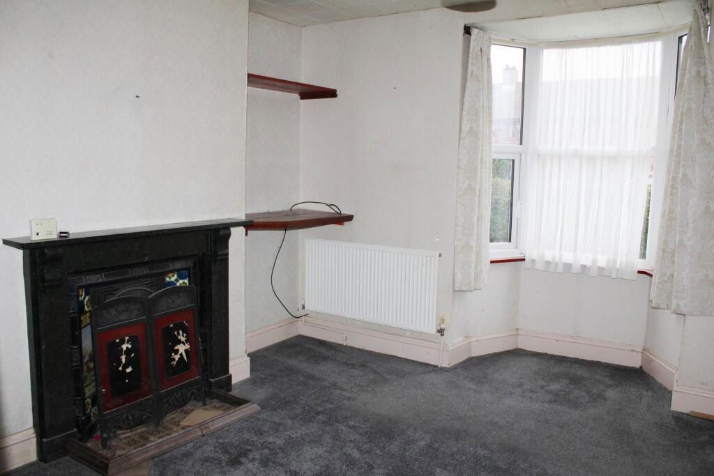 Property photo 2 of 12