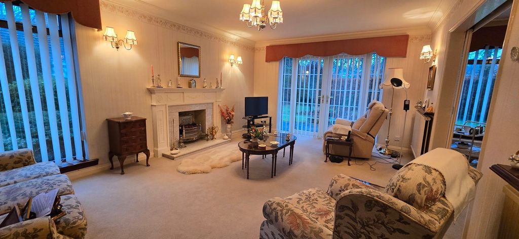 Property photo 2 of 36