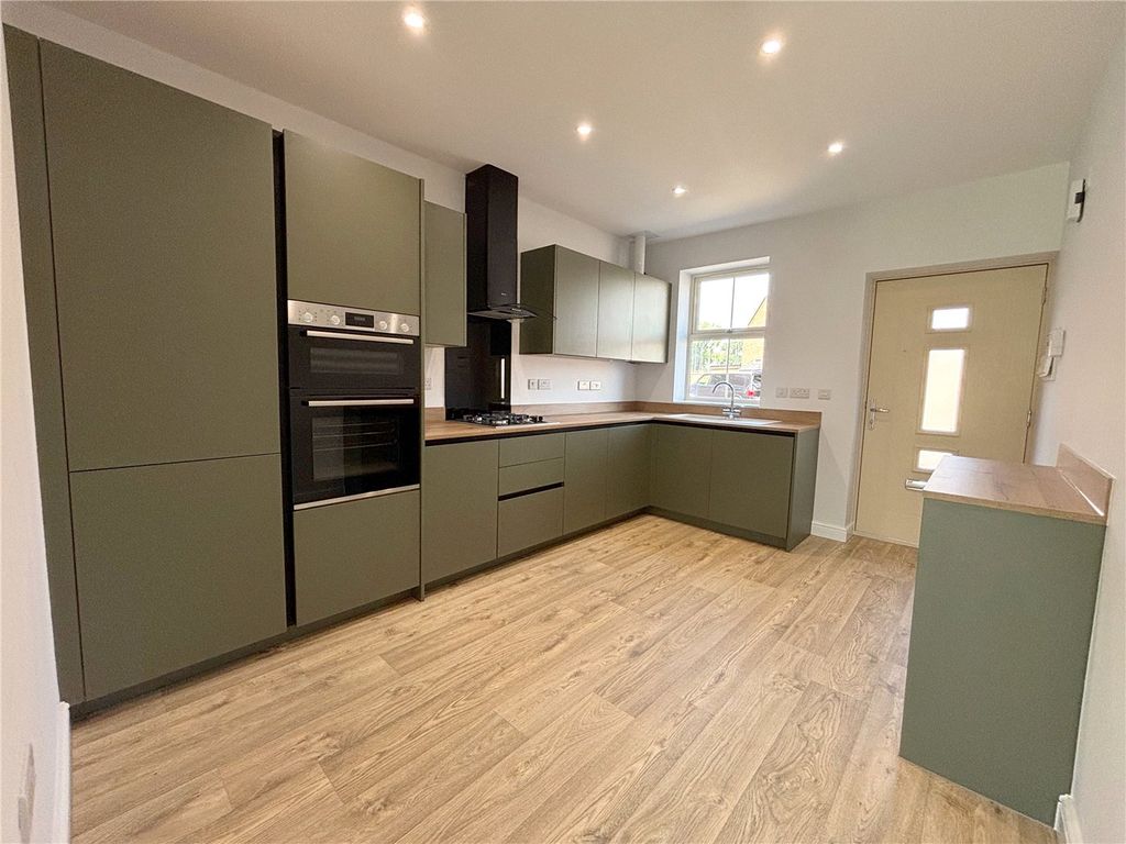 Property photo 2 of 10 Picture No. 09