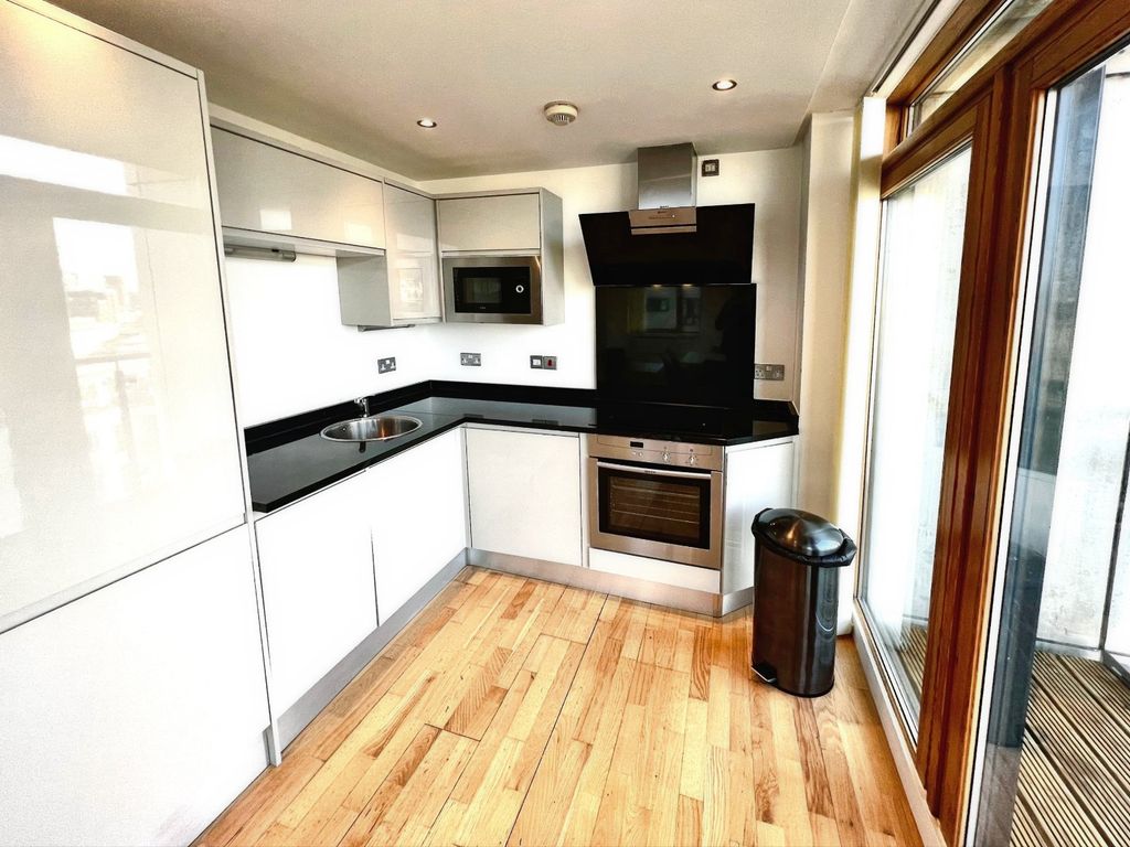 Property photo 3 of 10 Picture No. 14