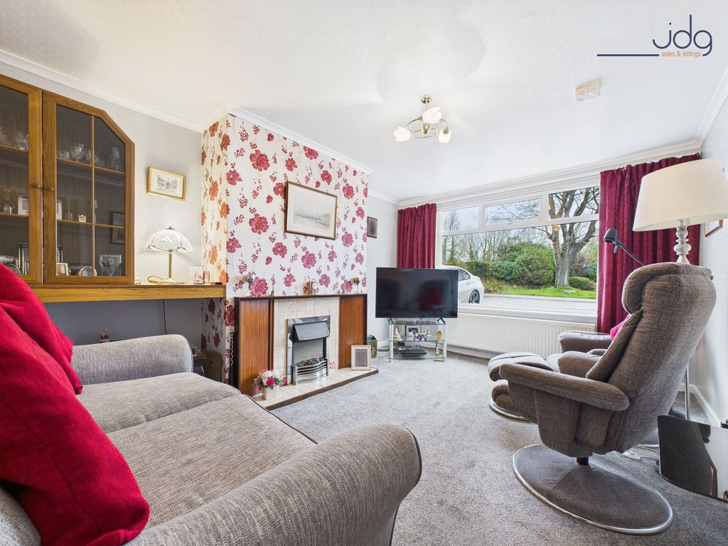 Property photo 3 of 14 Cosy Lounge With Gas Fire