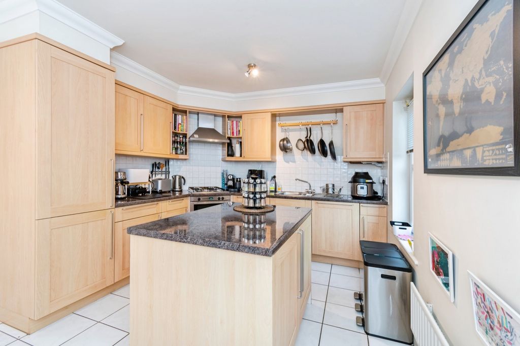 Property photo 3 of 15 Pbox-Img.Jpg