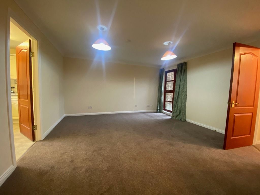 Property photo 3 of 10 Photo 3