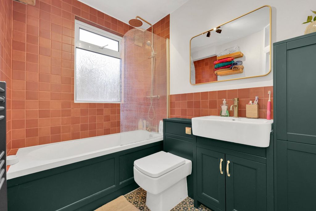 Property photo 3 of 12 Picture No. 02