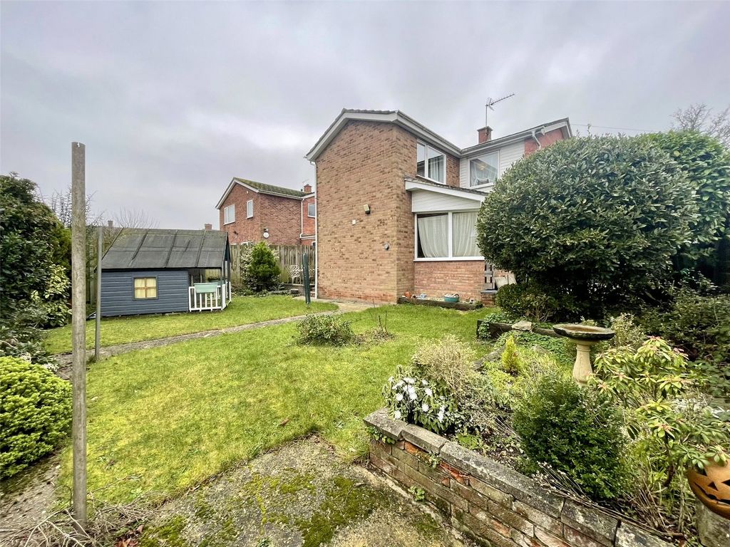 Property photo 3 of 33 Picture No. 28