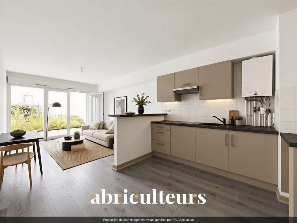 Property photo 1 of 11 3-Room Apartment With Private Garden For Sale On Rue Théophile Guillou In Saint-Herblain (44800)