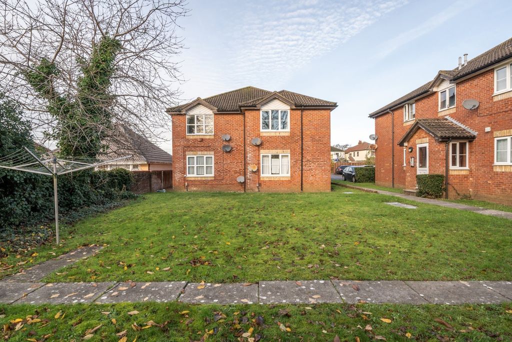 Property photo 1 of 8 Picture No. 10