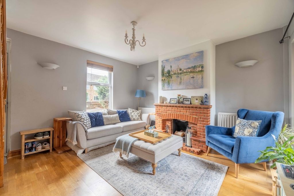 Property photo 2 of 19