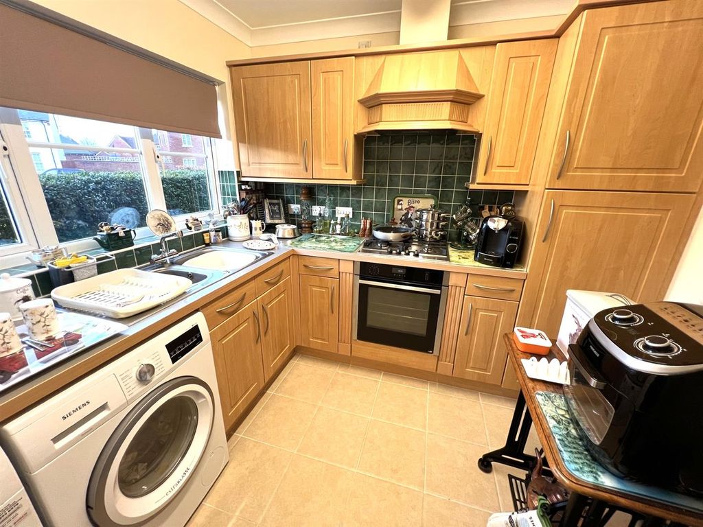 Property photo 2 of 15 Kitchen.Jpg